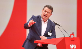 Heil schließt SPD-Vorsitz-Kandidatur nicht aus