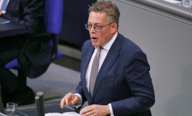 Grüne wollen mehr Sicherungsmechanismen für Bundestag