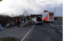 Drei Verletzte bei Unfall auf B 436 in Sande