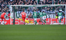 1. Bundesliga: Bayern gewinnen auch in Bremen