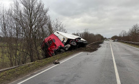 Schwerer Unfall auf B72 bei Cloppenburg fordert lebensgefährlich Verletzten