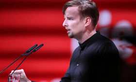 Linke will Schufa auflösen