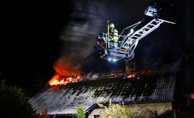 Dachstuhlbrand: Großeinsatz bei winterlichen Temperaturen in Ehra-Lessien