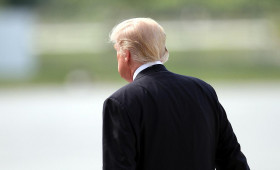 Trump kündigt "sehr harte" Angriffe auf Iran an