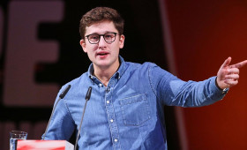 Juso-Chef fordert Widerstand gegen US-Digitaltechnik