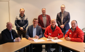 Landkreis Goslar und neuer DRK-Kreisverband unterzeichnen Vertrag