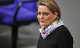 Justizministerin will "Nur Ja heißt Ja"-Regelung bei Jugendlichen