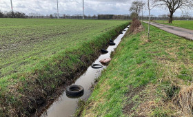 Illegale Müllentsorgung in Hatten – Polizei sucht Zeugen