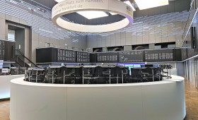 Dax legt kräftig zu - Anleger ziehen sich an Trumps Worten hoch