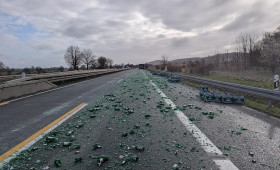 Unzureichend gesicherte Ladung führt zu Vollsperrung der A39 bei Hildesheim