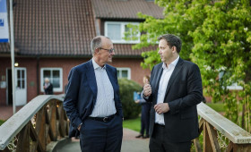 Merz besucht Klingbeil in dessen niedersächsischem Wahlkreis