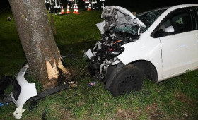 Tödlicher Unfall bei Hemmoor fordert Todesopfer und mehrere Schwerverletzte