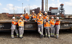 Salzgitter: Weltweit einzigartig: Theaterzug hält am Stahlwerk