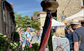 Kunsthandwerkermarkt auf Rittergut Veltheim: Tradition trifft auf Moderne