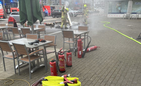 Feuer in der Innenstadt: Schwarzer Rauch zog durch die Porschestraße