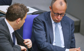 Infratest: SPD und Union verlieren in Sonntagsfrage deutlich