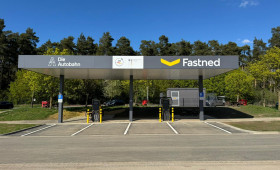 An A2-Rastplätzen bei Helmstedt gibt es Schnellladestationen für E-Autos