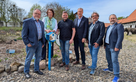 Eiszeitgarten am Schloss Salder hat nun eine "Zwitscherkiste" 