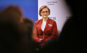 Brantner wirft Trump "Gepöbel gegen Nato-Verbündete" vor