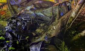 Fahrer überlebt schweren Autobahnunfall bei Wildeshausen und befreit sich selbst