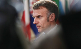 Röttgen gegen Macrons Verhandlungsvorschlag zur Straße von Hormus