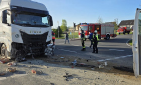 B188 Kreis Gifhorn: Lkw kracht in Transporter - Zwei Verletzte