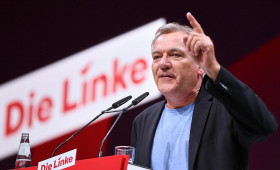 Van Aken kündigt Rückzug als Linken-Chef im Juni an