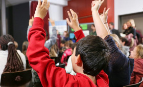 Stifter finanzieren KI-Projekt für Grundschulen in Osnabrück