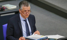 Rentenkommission: Ergebnisse laut Kanzleramtschef noch nicht final
