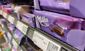 Gericht hält Verpackung kleinerer Milka-Tafeln für irreführend