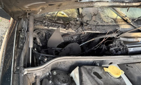 Lehre: Auto unter Carport brannte