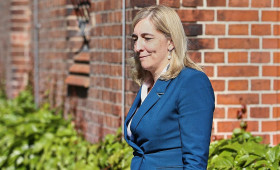 Warken will Pflegeausgaben stärker auf Prävention ausrichten