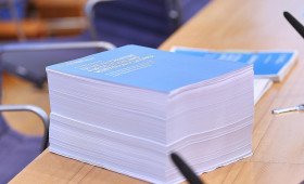 Bundestagsabgeordnete drängen nach Gutachten auf AfD-Verbotsprüfung