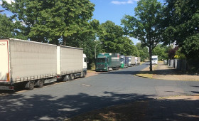 Braunschweig: Anwohner genervt - Lärm und Müll durch parkende Lkw