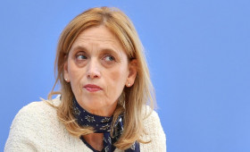 SPD kritisiert Prien wegen Umbau von "Demokratie leben"