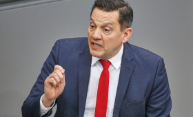SPD reagiert zurückhaltend auf Selbstbestimmungsgesetz-Vorstoß