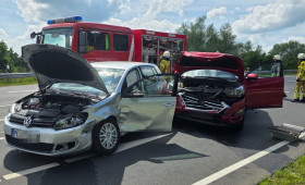 Unfall auf der Bundesstraße im Landkreis Gifhorn: Autos krachen ineinander