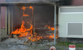 Wittingen: Möbel brannten neben Trafostation - Feuerwehr handelte schnell