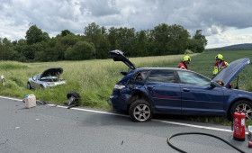 Salzgitter: Schwerer Unfall – Zwei Pkw kollidieren frontal