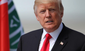 Trump droht Iran mit "totaler Kontrolle" über Ölinfrastruktur