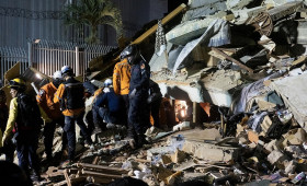Rotes Kreuz fürchtet 100.000 Opfer nach Erdbeben in Venezuela