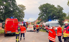 Großeinsatz der Feuerwehr wegen Explosionsgefahr in Zebelin