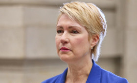 Schwesig wirft Merz "falsche Tonlagen" vor