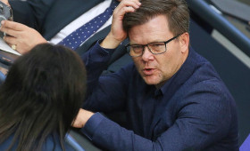 Streit um Methanverordnung: Schneider widerspricht Reiche