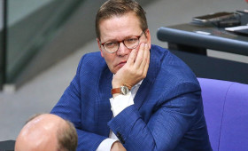 Geschasster Staatssekretär Sorge wettert gegen Merz