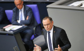 AfD in Infratest-Umfrage jetzt 5 Punkte vor der Union