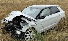 Auto prallt gegen Baum: L473 bei Vechelde gesperrt