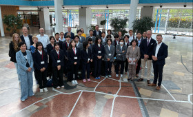 Besuch aus Fernost: Schüler aus Japan im Rathaus empfangen