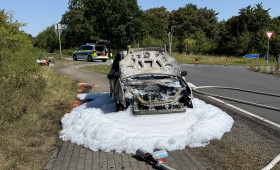 Auto brennt bei Salzgitter aus: Rauch sorgt für Behinderungen auf A39