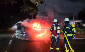 Pkw brennt nach Unfall in Celle-Westercelle vollständig aus